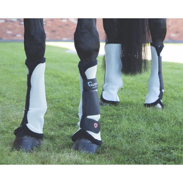 ARMA Fly Turnout Socks - Image 3