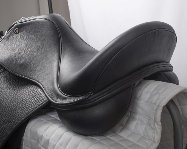 Used Marcel Toulouse Genesis Aachen Dressage Saddle with Genesis™ - Image 3